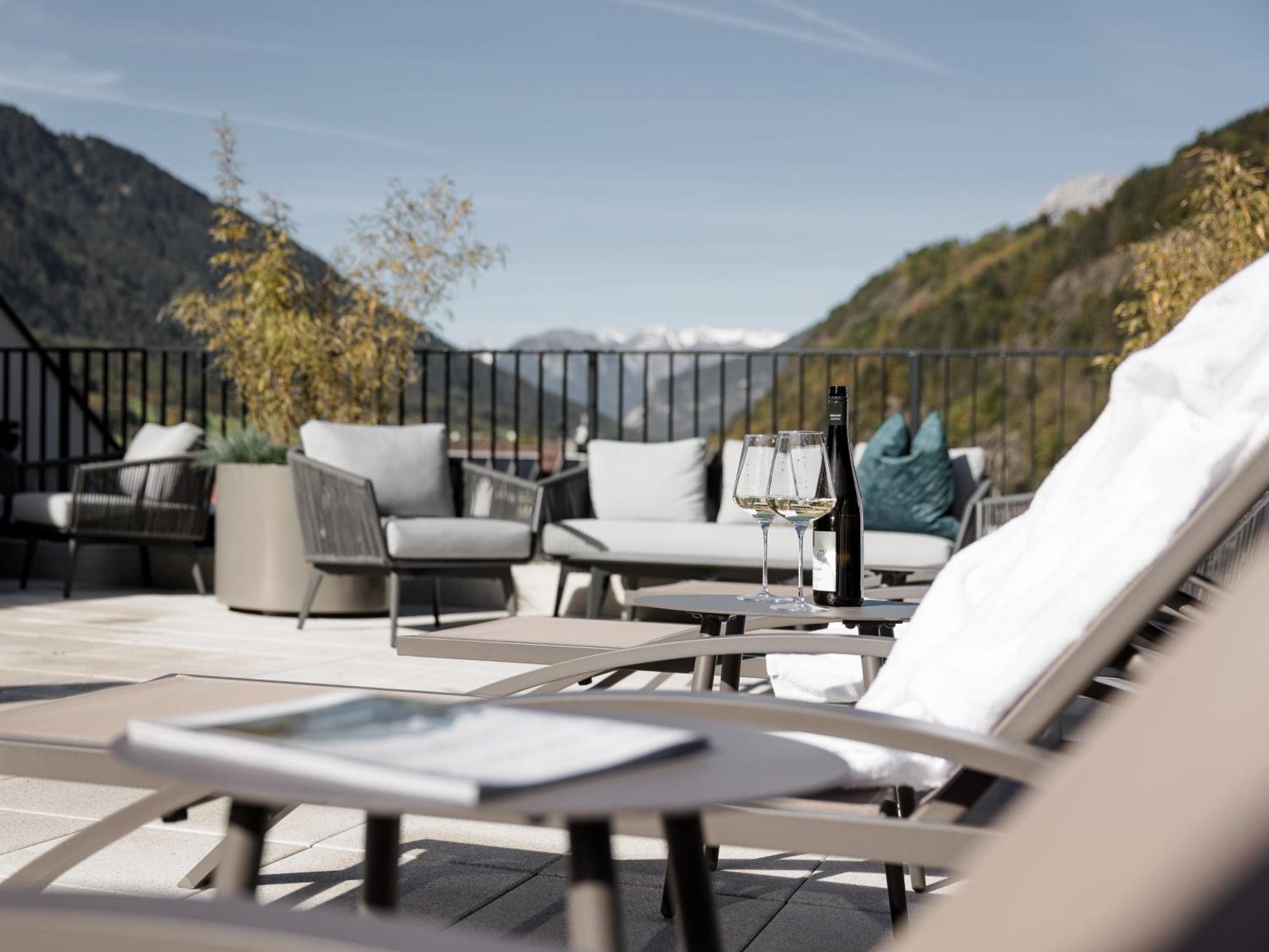 NEUES Apartmenthaus mit Sky- Wellness MYALPS Tirol Oetz Exterior foto